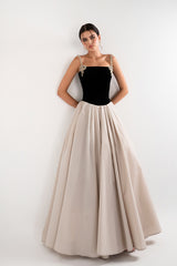 ROYAL DRESS
